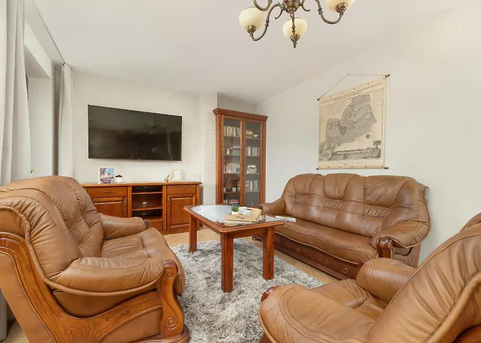 Przytulny Apartament Z Klimatyzacja I Parkingiem By Noclegi Renters