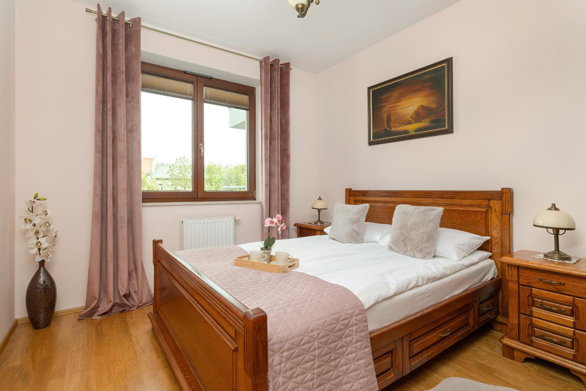 Apartamento Przytulny Z Klimatyzacja I Parkingiem By Renters Cracovia